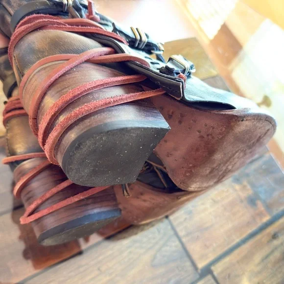 FREEBIRD by Steven Crue Women’s Black Distressed Leather Ankle Bootie Boots 8 - Picture 9 of 10